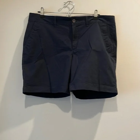 Old Navy women’s Chino shorts. Size 14T (tall). Color is navy - Picture 1 of 8
